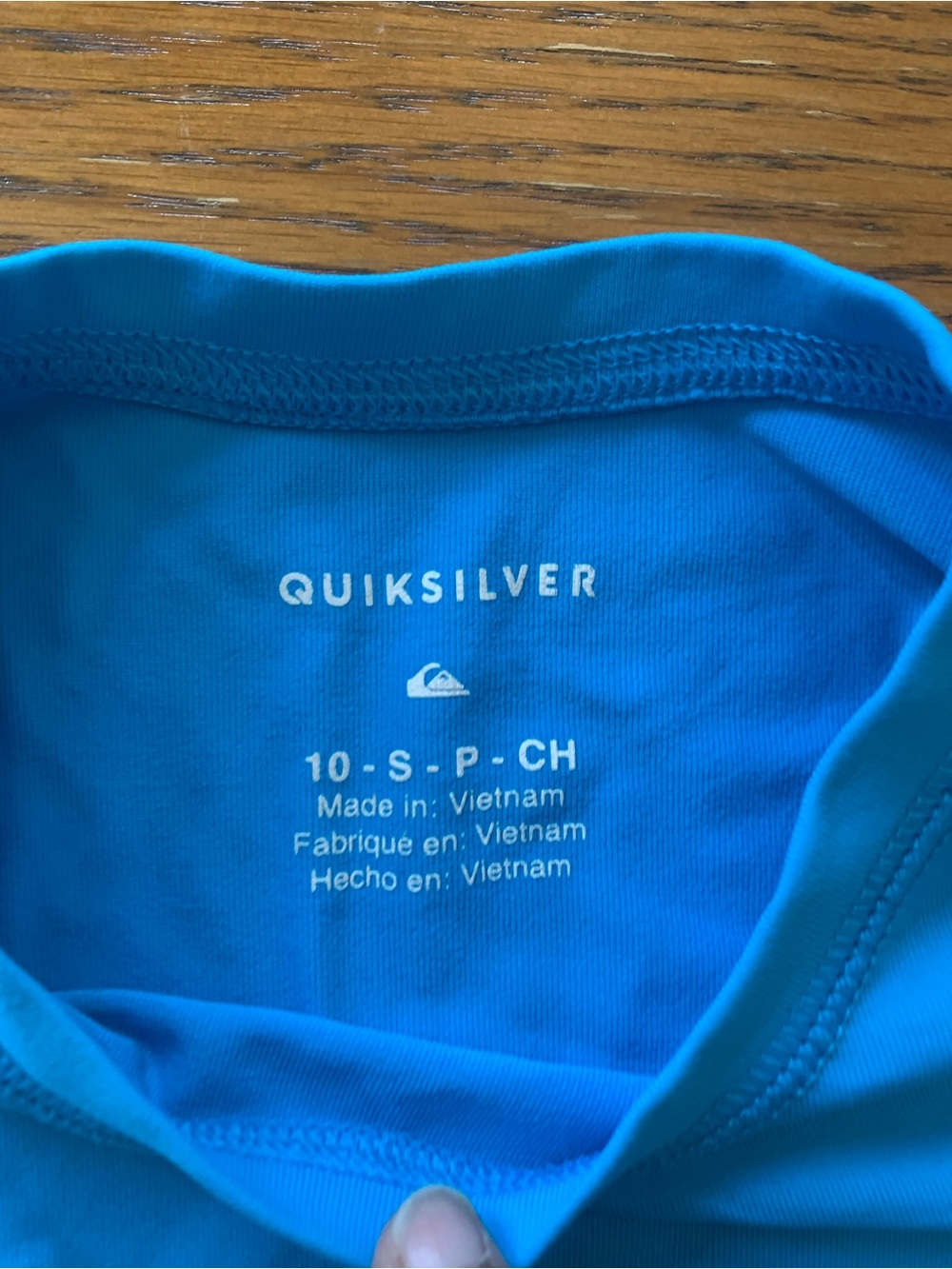 Quiksilver Turquoise Long Sleeve Rash Guard size small - Picture 2 of 6